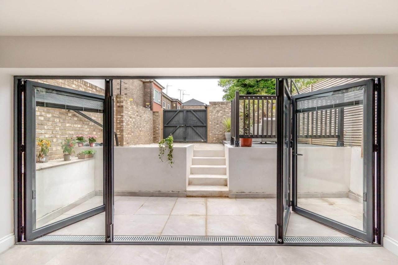 Modern Garden Flat With Private Parking Daire Londra Dış mekan fotoğraf
